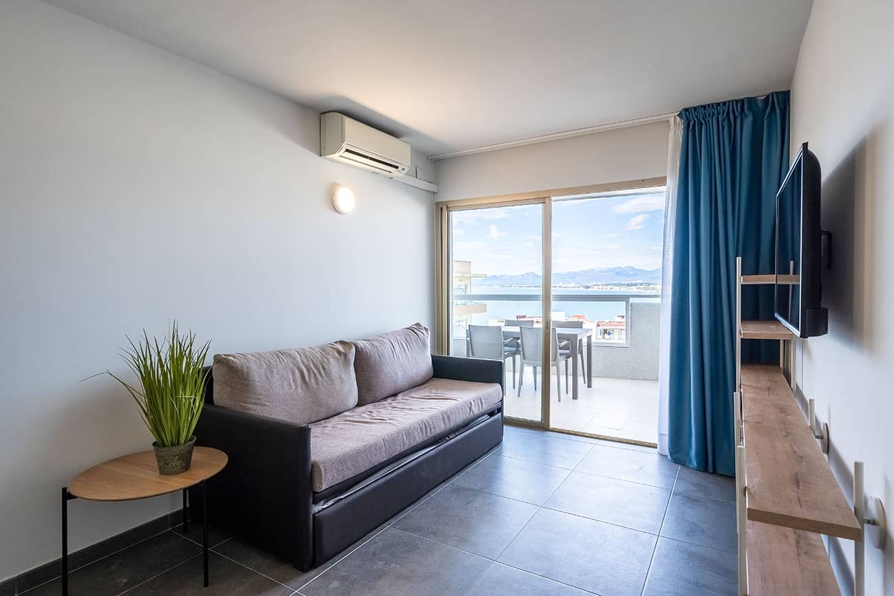 Blue Beach | Rentalmar